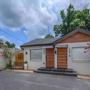  Apartment Chic Pad In Center Of Seminole Heights-322