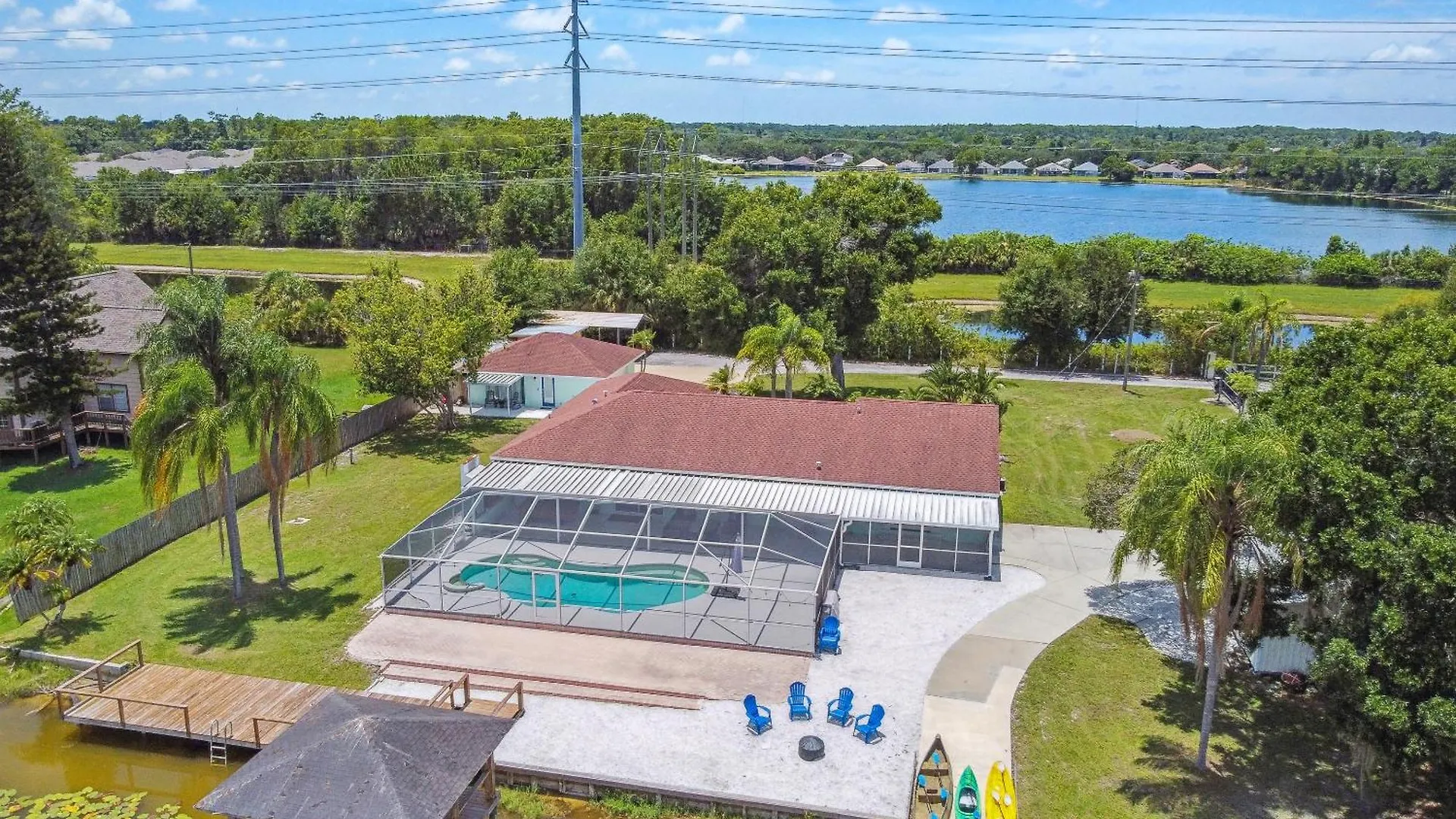 Holiday home Lake House Westchase Area. Heated Pool Waterfront! Tampa