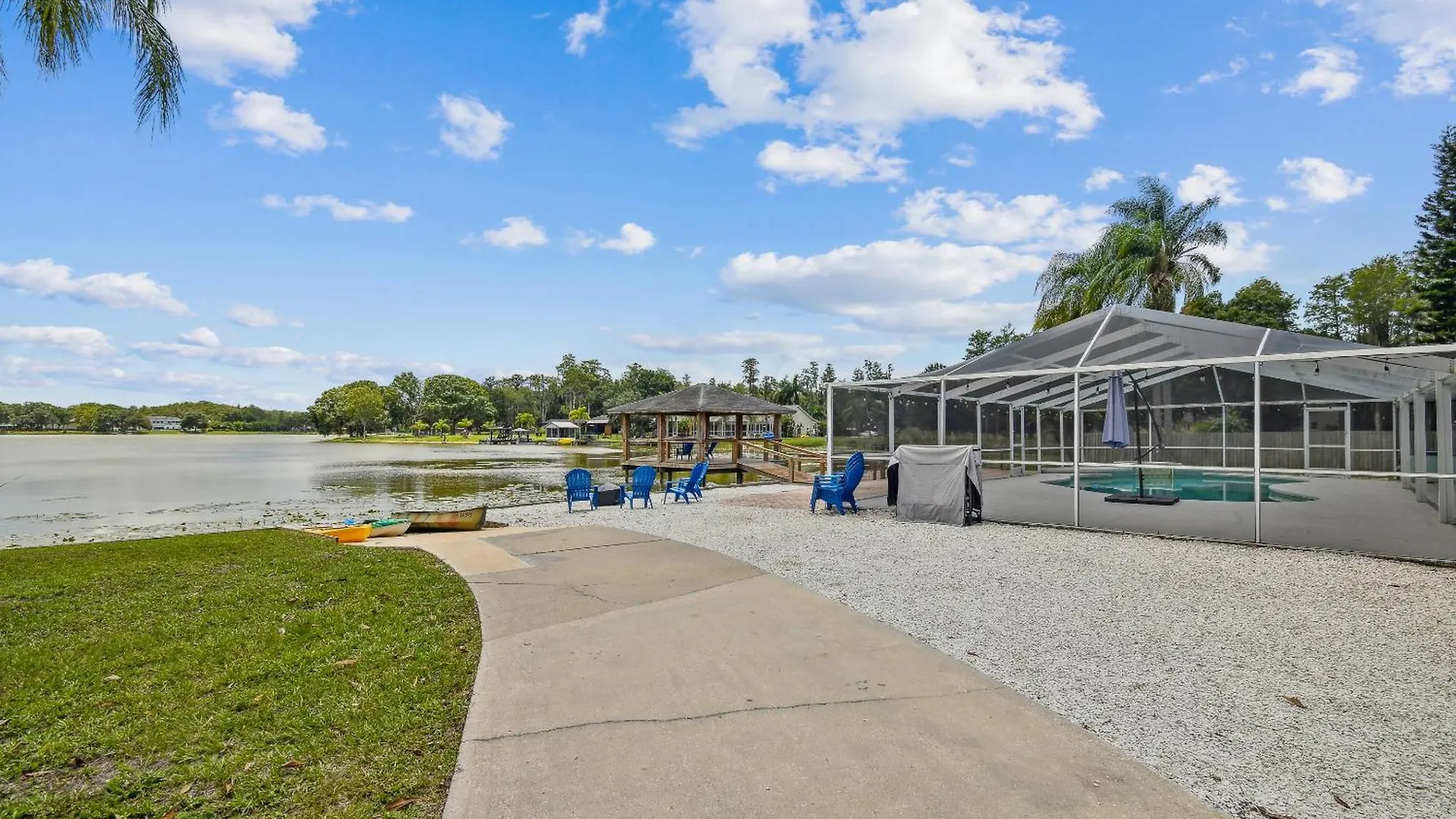 Lake House Westchase Area. Heated Pool Waterfront! Tampa United States