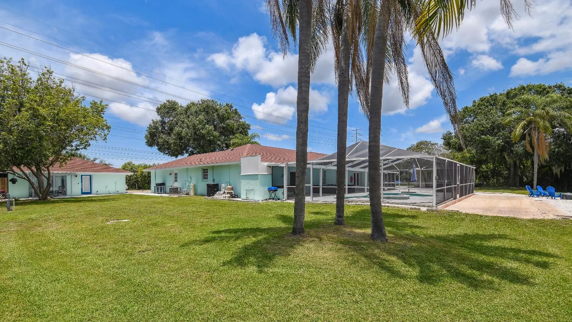 Lake House Westchase Area. Heated Pool Waterfront! Tampa Holiday home