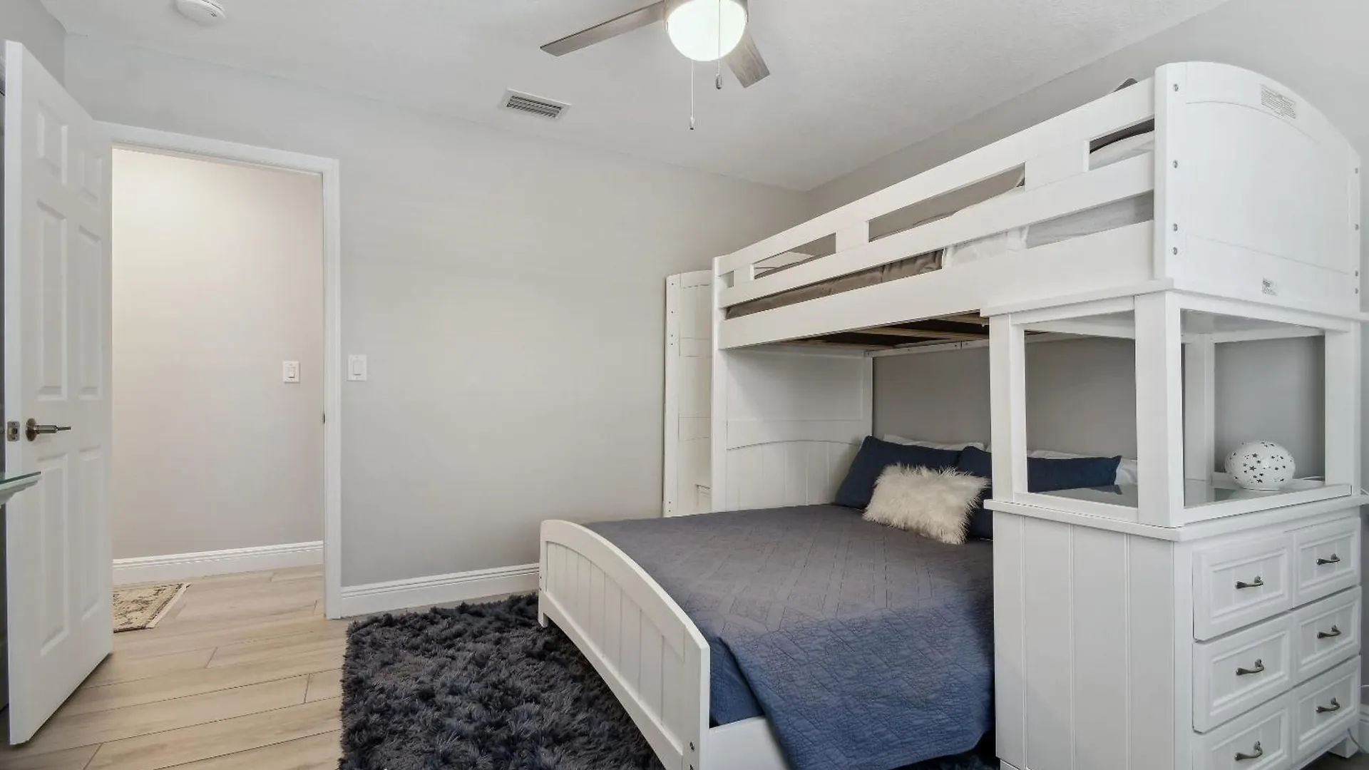 Lake House Westchase Area. Heated Pool Waterfront! Tampa 0*,
